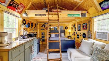 Cottage (0 Bedroom) | Interior