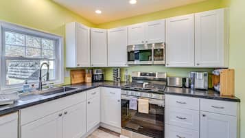 Cottage (2 Bedrooms) | Interior