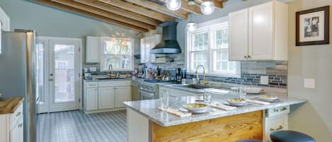 Cottage (2 Bedrooms) | Interior