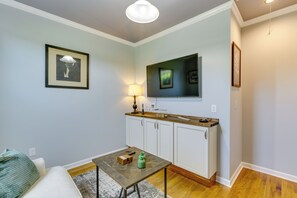 Cottage (2 Bedrooms) | Interior