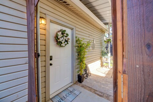 Walk to Lewisville Lake: Pet-friendly Texas Abode!