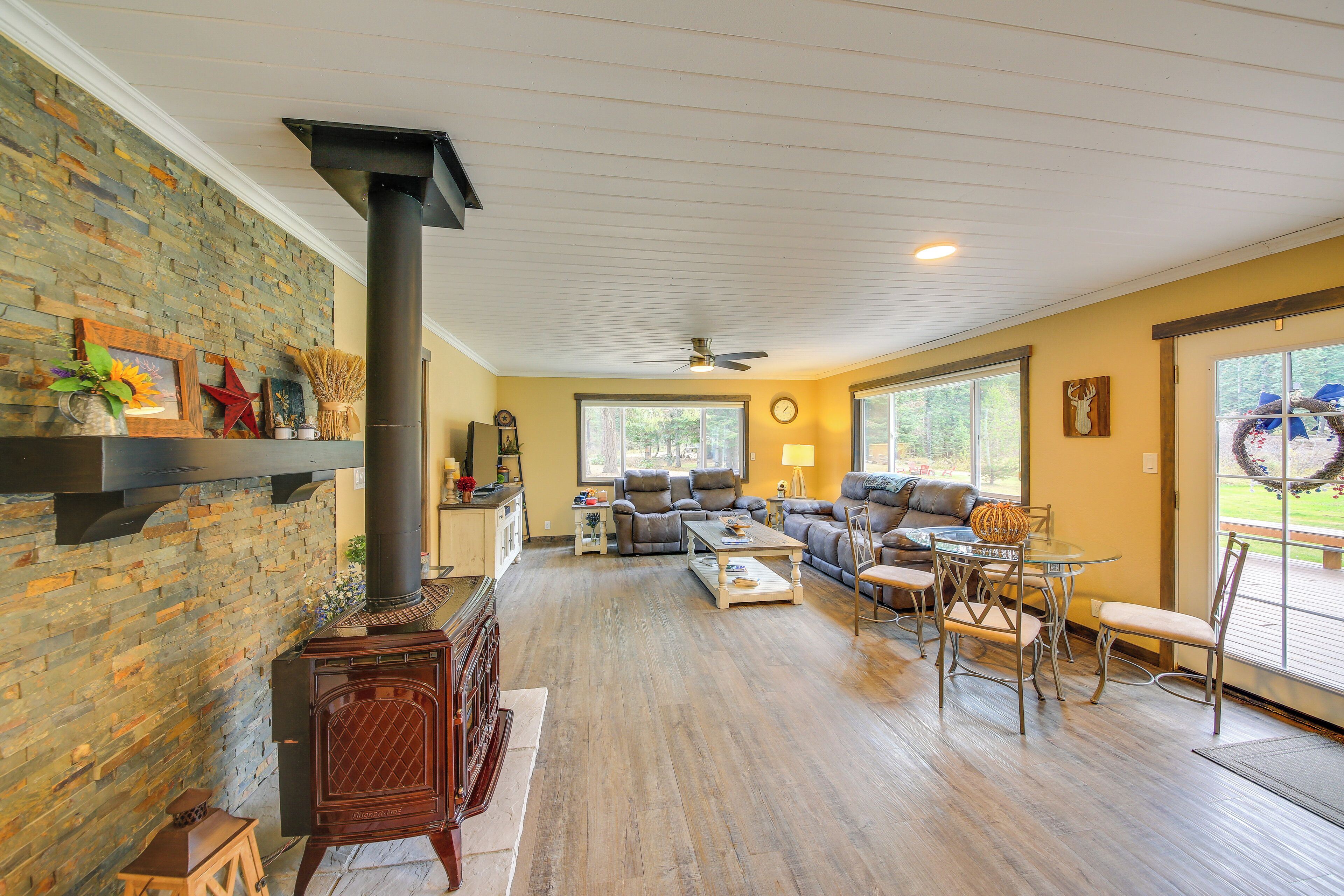 House (4 Bedrooms) | Interior