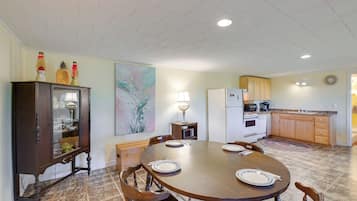 Apartment (1 Bedroom) | Interior