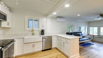 House (1 Bedroom) | Interior