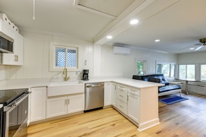 House (1 Bedroom) | Interior - Horseshoe Lake Vacation Rental w/ Deck & Kayaks! (Batavia)