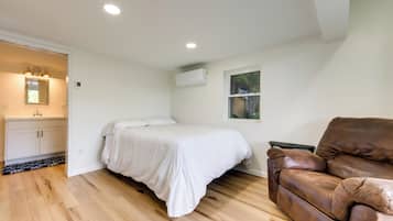House (1 Bedroom) | Interior