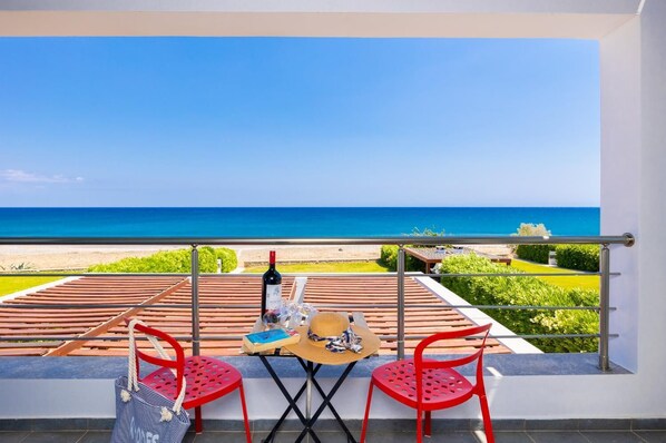 Outdoor dining - Villa Tsampikos - Three Bedroom Villa, Sleeps 6 (Rhodes)