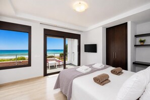 3 chambres, fer et planche à repasser, Wi-Fi, draps fournis