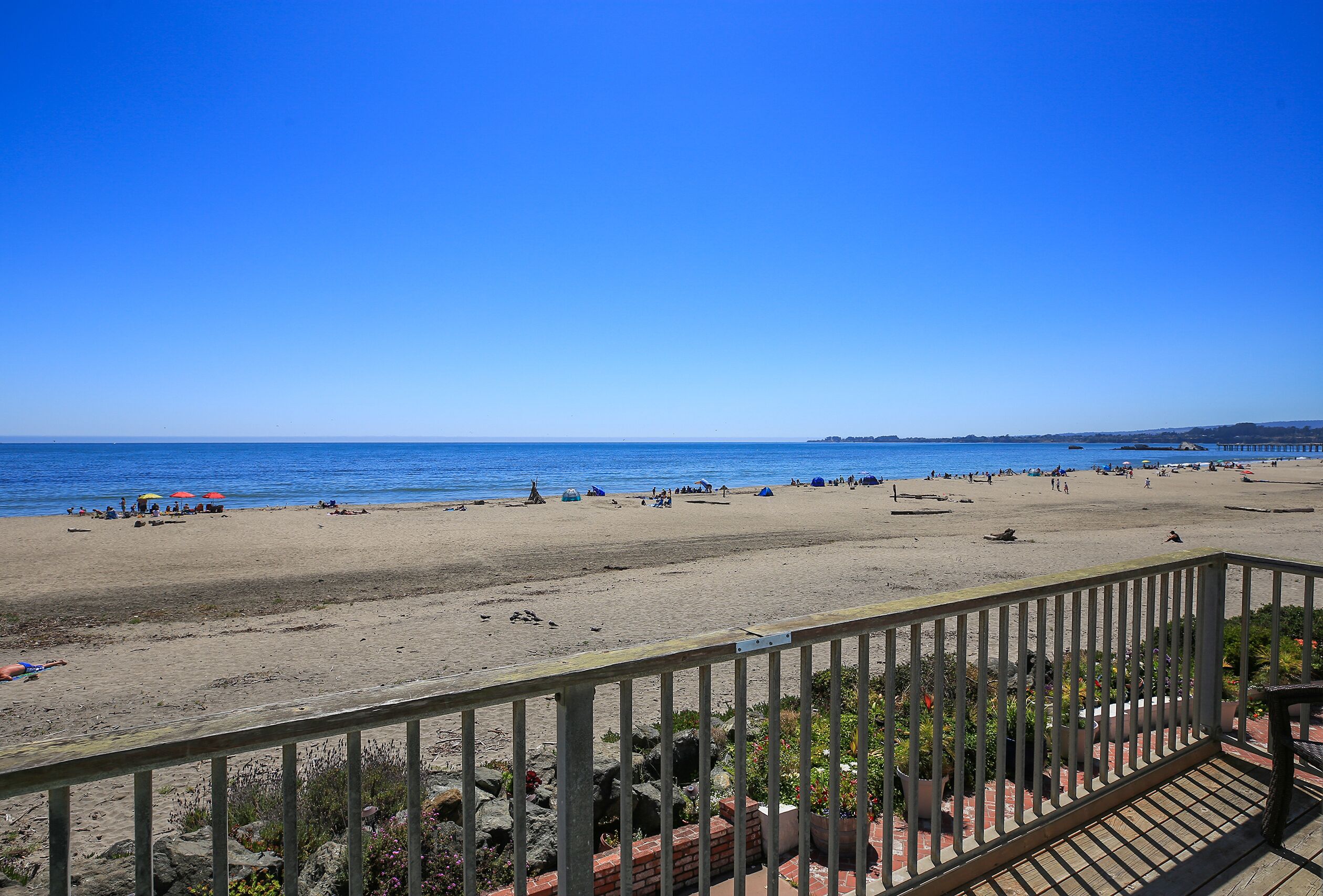 Perfect, Sunny Beach Retreat.
