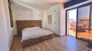 2 bedrooms, iron/ironing board, WiFi, bed sheets - Sunny Duplex in Coeur de Rabat (Rabat)