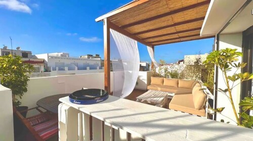Sunny Duplex in Coeur de Rabat