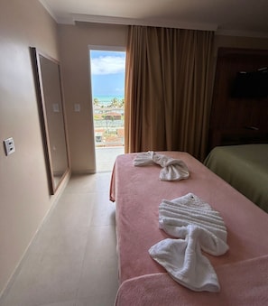 Deluxe Apartment, Non Smoking, Ocean View | 1 bedroom, free WiFi, bed sheets - Flats Badejo (Japaratinga)