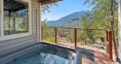 Mtn Views, Hot Tub, Outdoor Shower, 15m to Sequoia