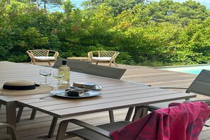 Outdoor dining - Attractive Villa with Private Pool (Solenzara)