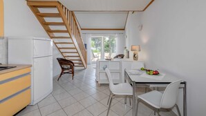 公寓 (Beachfront apartment Milan with balco) | 客房内用餐