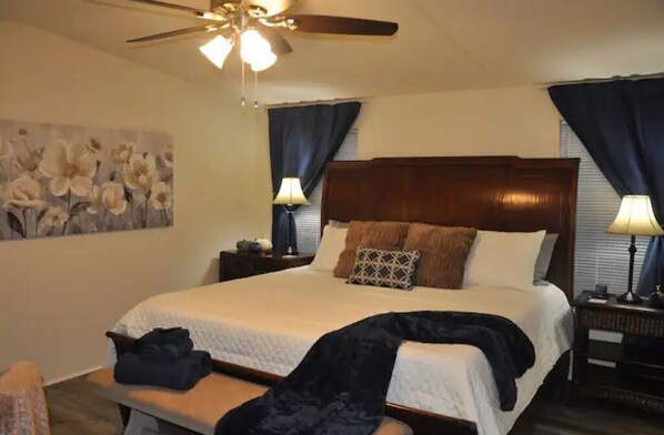 2 habitaciones, tabla de planchar con plancha y wifi gratis 