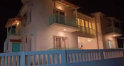 Quaint 1 bed apartment in a villa at Beseco bnb.