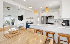 Interior - Mystic Cottage + Pool, Pet Friendly, Bikes & Beach (Inlet Beach)