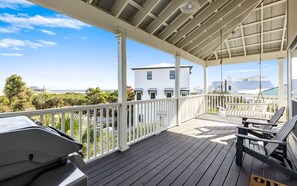 Property grounds - Mystic Cottage | Pool + Bikes + Easy Beach Access (Inlet Beach)
