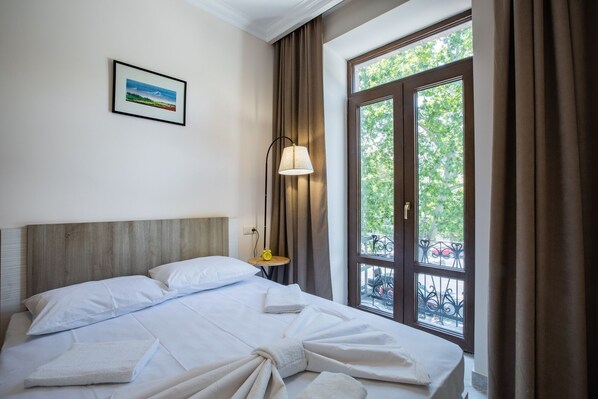 Comfort Apartment | 2 bedrooms, iron/ironing board, free WiFi - Stay in on Mashtots 16a-5 (Yerevan)