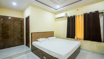 Villa | 4 bedrooms, free WiFi