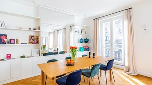 Uklassifisert bilde, 4 av 32, knapp