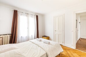 1 Schlafzimmer, Schreibtisch, Internetzugang, Bettwäsche