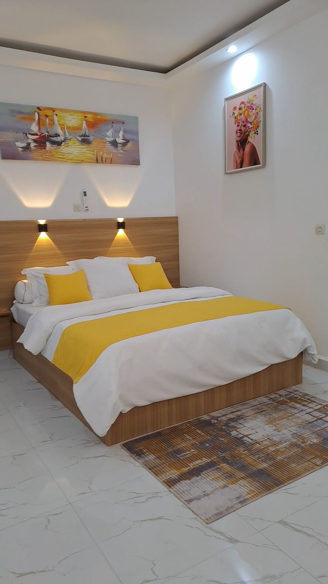 3 عدّة غرف نوم ومكواة/لوح كي وواي فاي وملاءات أسرّة