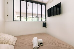 1 bedroom, iron/ironing board, Internet, bed sheets - GuestReady - Peaceful Haven in Gare (Paris)