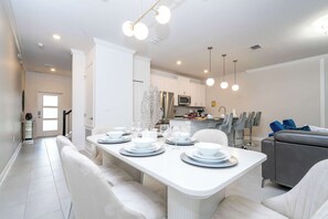 Dining - Dreamy Themed 4BR Townhome • Perfect for families! (Kissimmee)