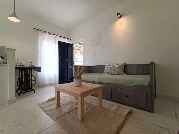 Interior - Serene 1 bed apartment at Beseco bed and breakfast
 (Benaulim)