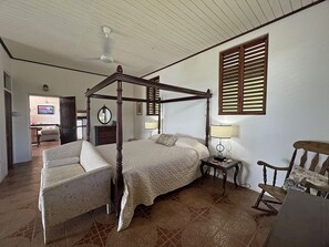 4 Schlafzimmer, Zimmersafe, Schreibtisch, kostenloses WLAN