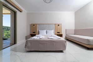 Leilighet – deluxe | Safe på rommet, blendingsgardiner, lydisolert og wi-fi (inkludert)