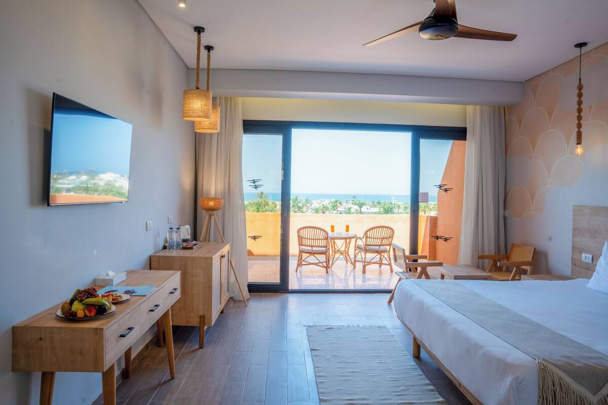 Egyptian cotton sheets, premium bedding, pillow-top beds