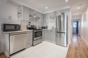 Private kitchen - Ville-Marie - Cozy Apartment (Montréal)