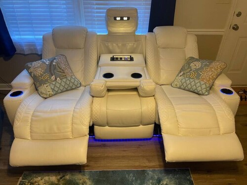 NEW! 86" TV, Massage + Firepit!