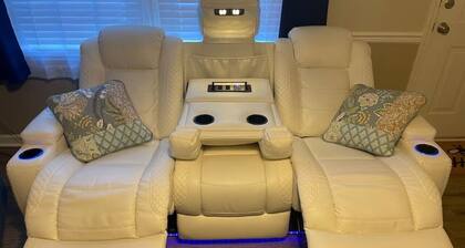 Entire Duplex: Both Units