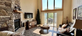 9067 Aspen Drive, Champion