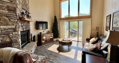 9067 Aspen Drive, Champion