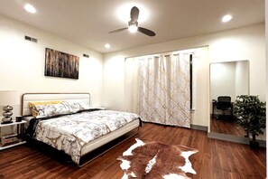 4 多间卧室、办公桌、熨斗/熨衣板、WiFi