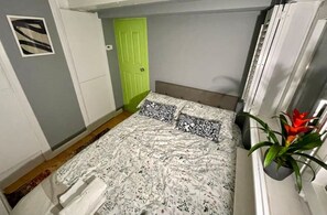 1 sovrum, strykjärn/strykbräda, gratis wi-fi och sängkläder