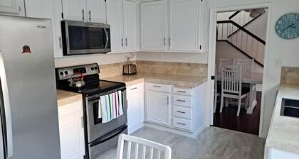 Luxury, family friendly townhouse, great neighborhood, perfect place to relax