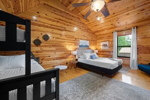 3 chambres, fer et planche Ă repasser, Wi-Fi, draps fournis