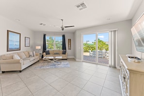 House (5 Bedrooms) | Living area - 142 Mediterranean Way (Indian Harbour Beach)