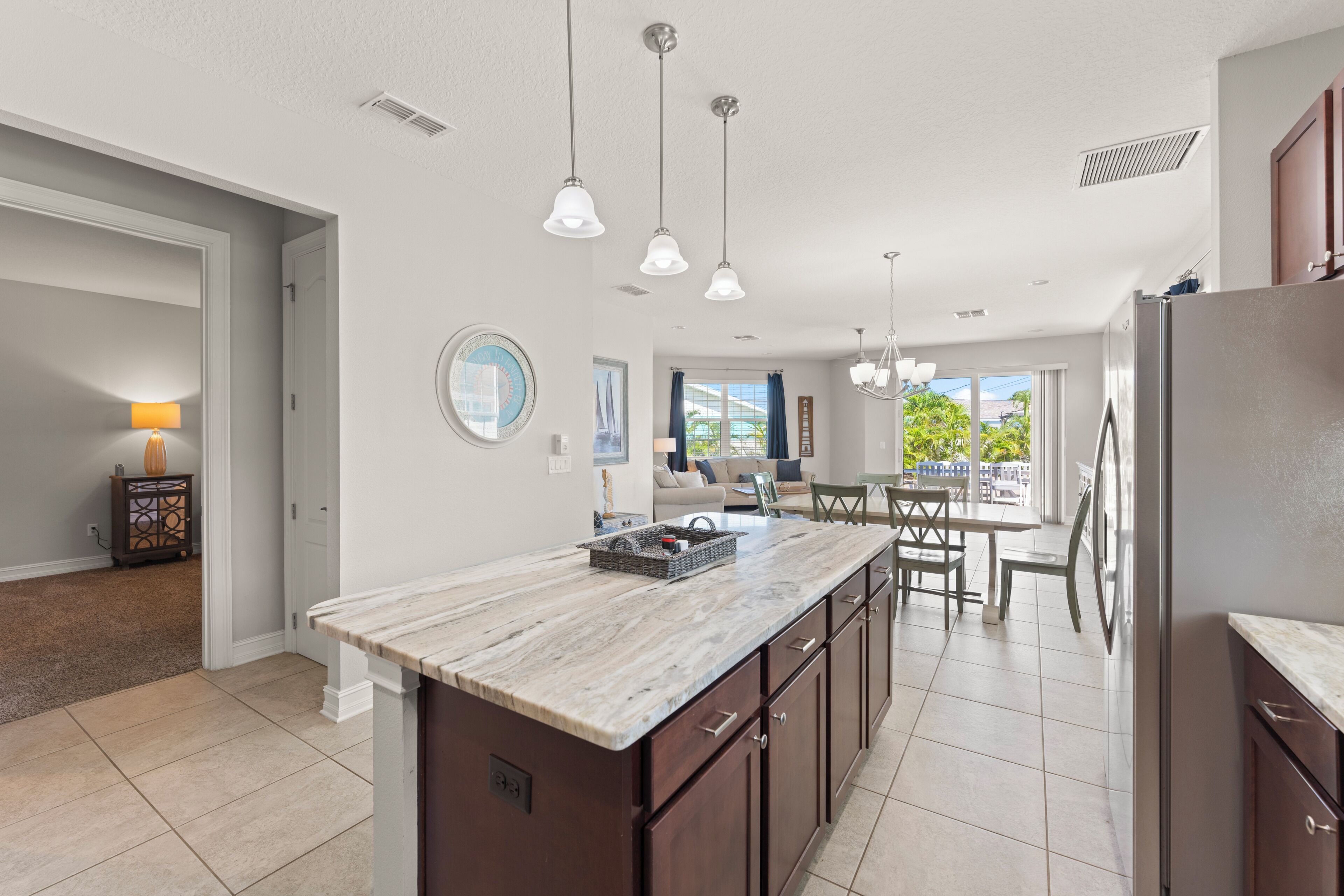 House (5 Bedrooms) | Private kitchen | Fridge, microwave, oven, ice maker