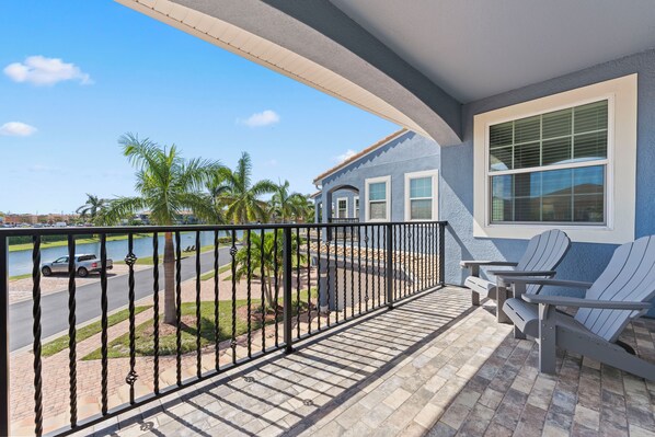 House (5 Bedrooms) | Interior