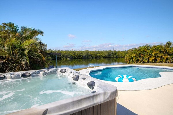 106 La Riviere Rd - Cocoa Beach, FL