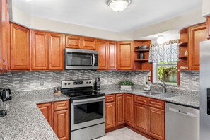 House (4 Bedrooms) | Interior - 721 Java Rd (Cocoa Beach)