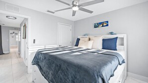 House (3 Bedrooms) - 8023 Magnolia Ave (Cape Canaveral)
