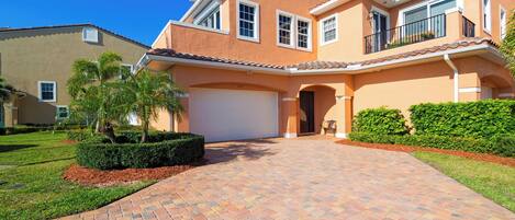 Hus (5 Bedrooms) | Boendets fasad